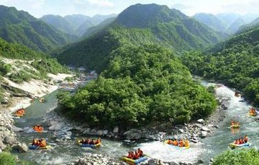 黃龍湖戶(hù)外漂流基地