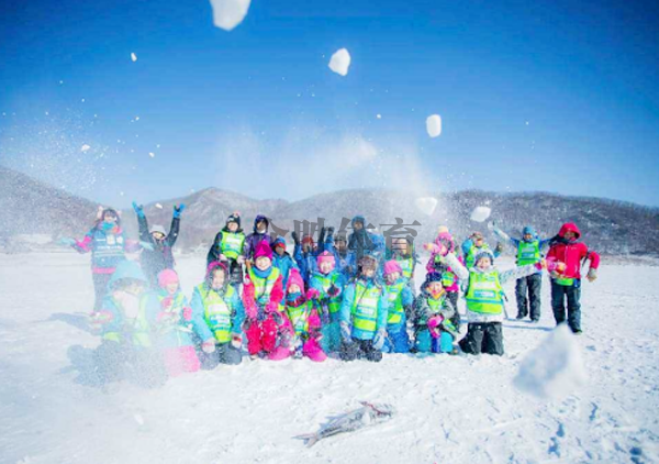 冬令營冰雪戶外團建